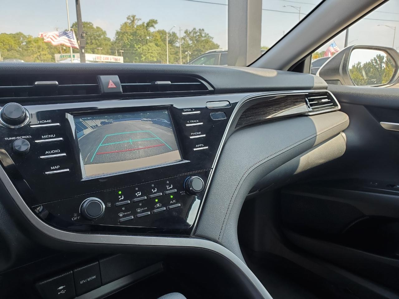Toyota Camry XLE 2019