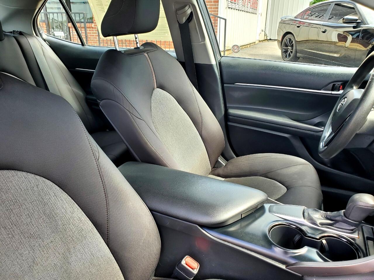 Toyota Camry XLE 2019