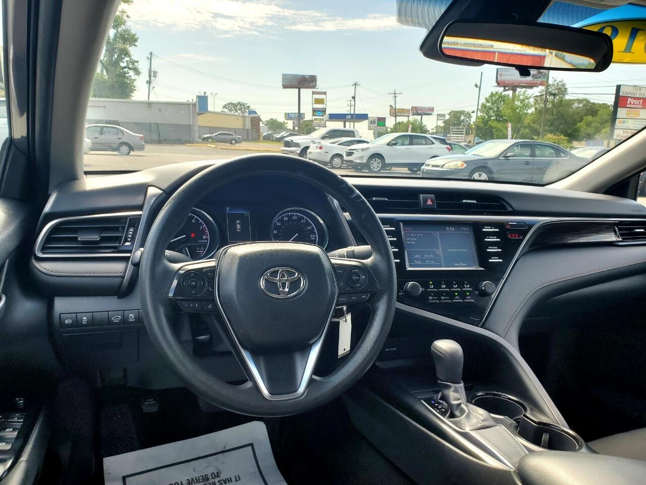Toyota Camry XLE 2019