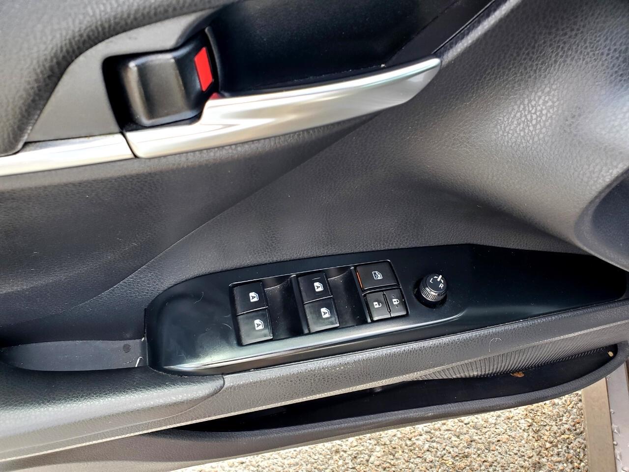 Toyota Camry XLE 2019