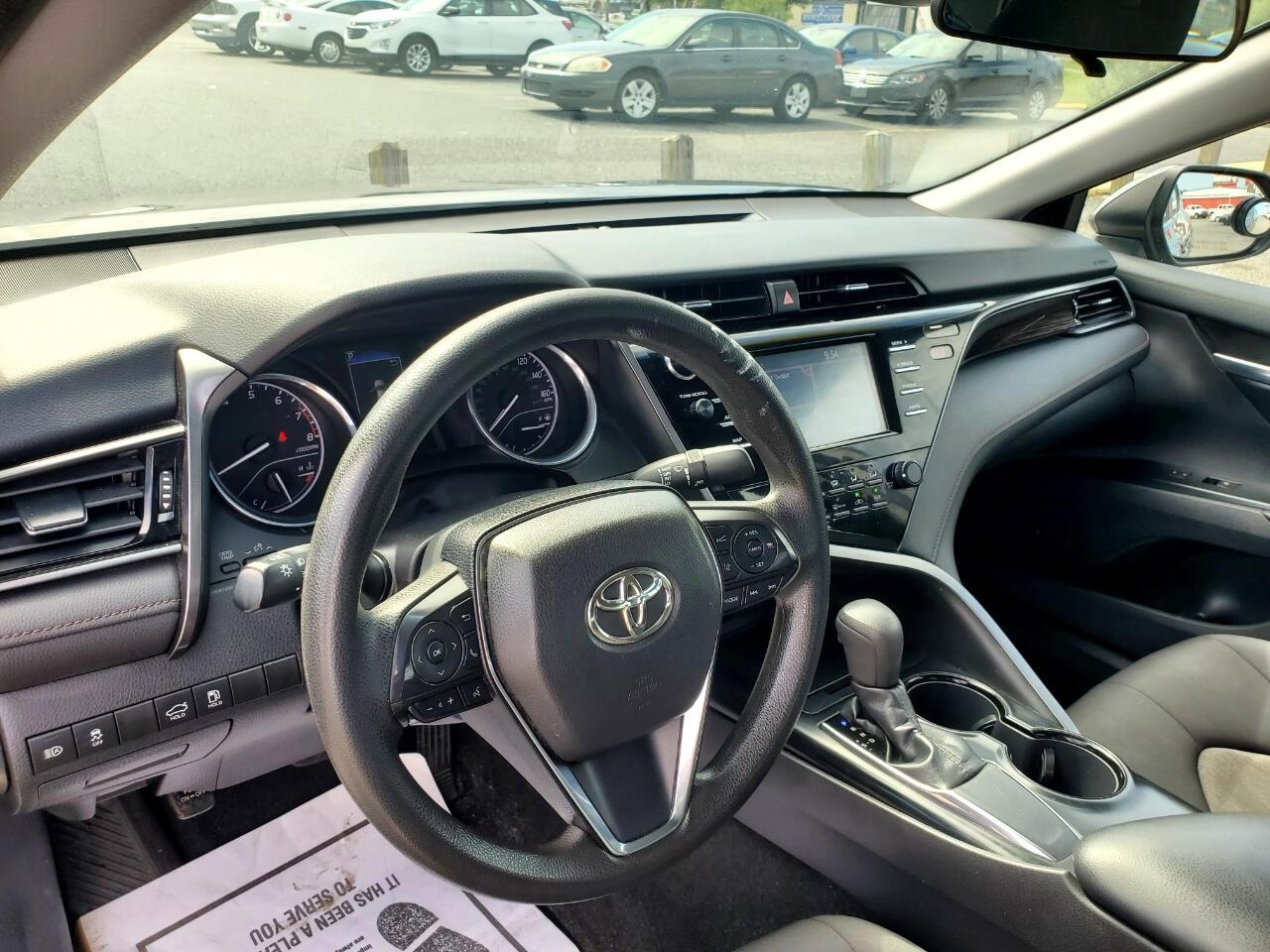 Toyota Camry XLE 2019
