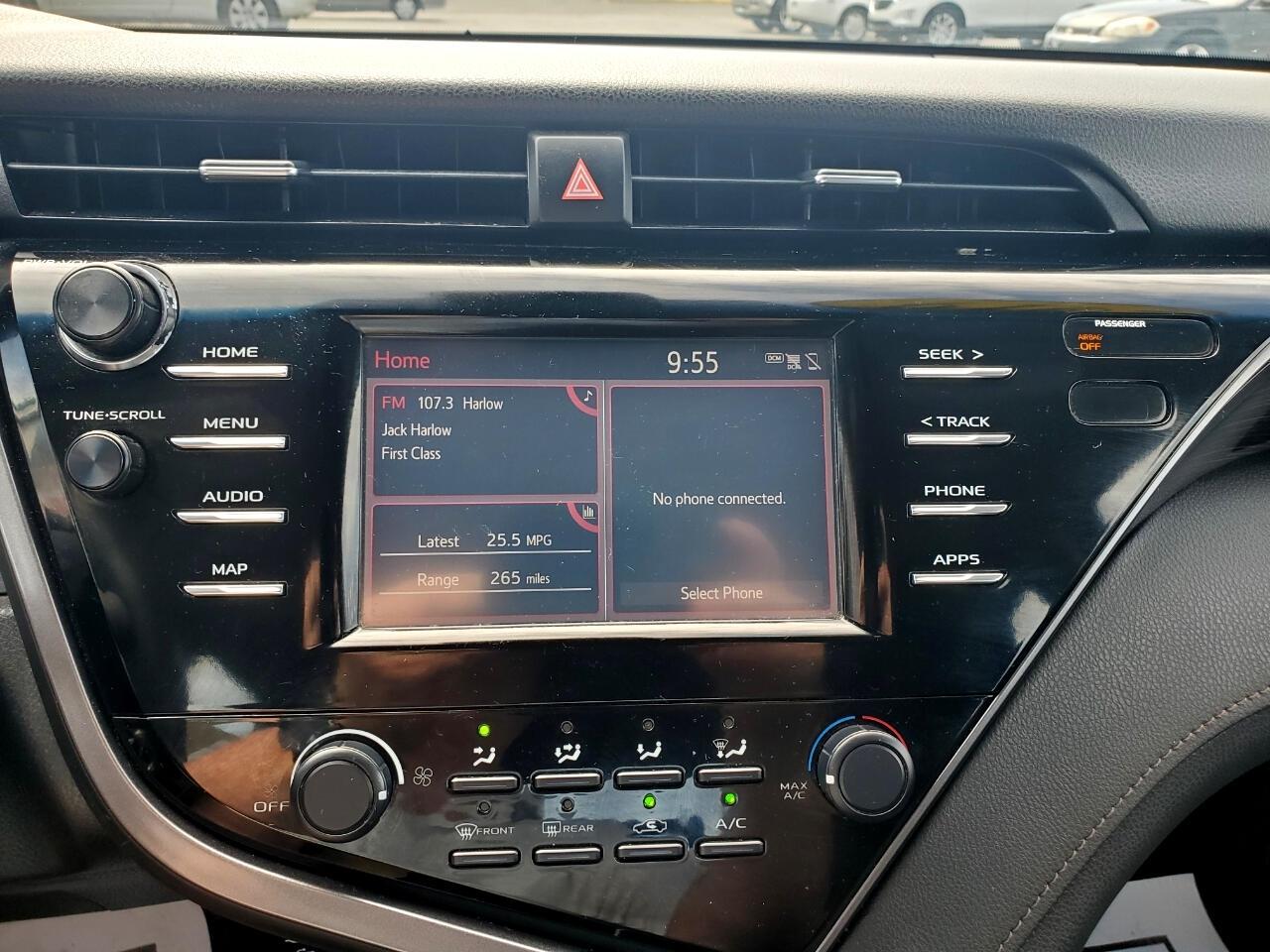 Toyota Camry XLE 2019