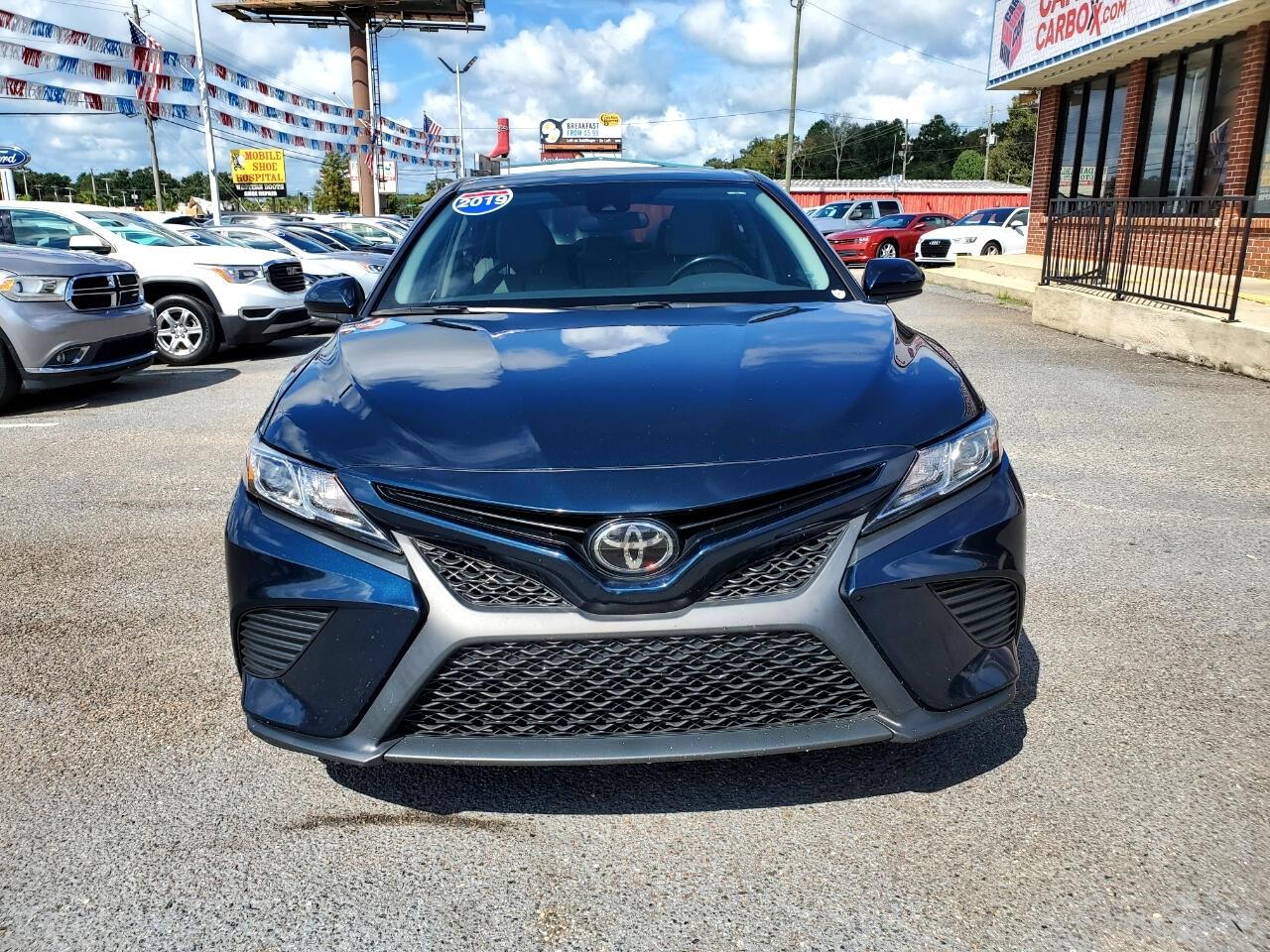 Toyota Camry XLE 2019