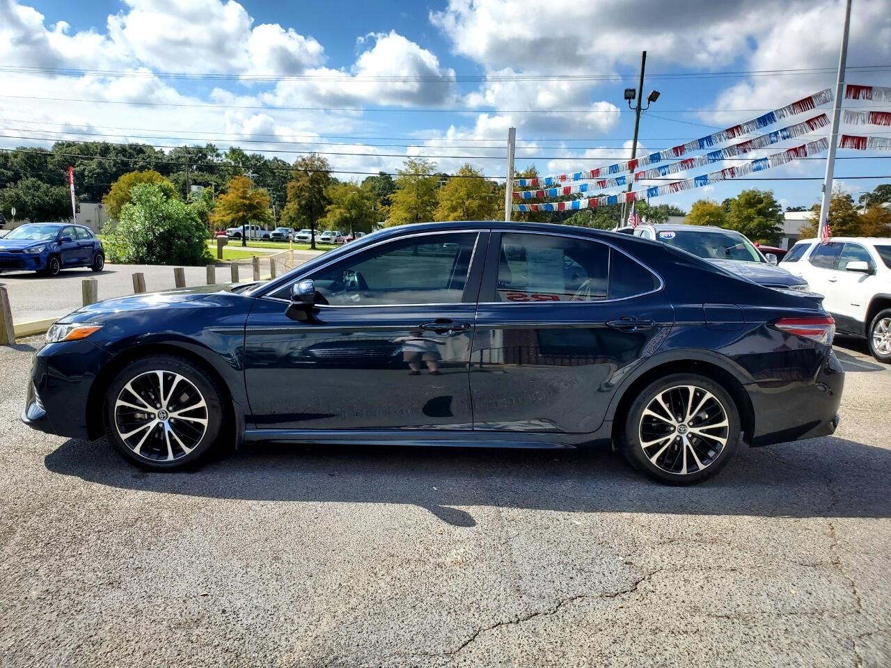 Toyota Camry XLE 2019