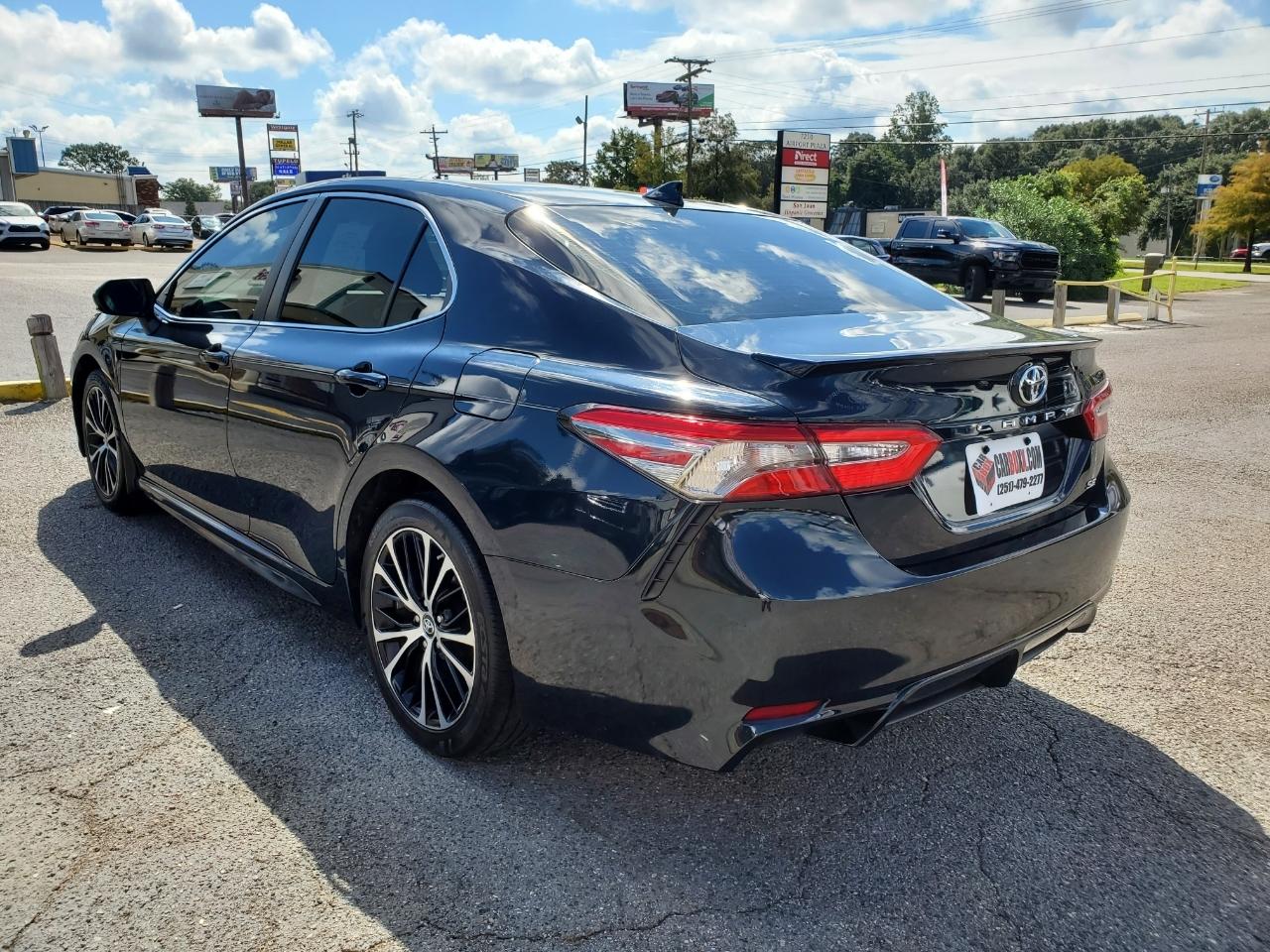 Toyota Camry XLE 2019