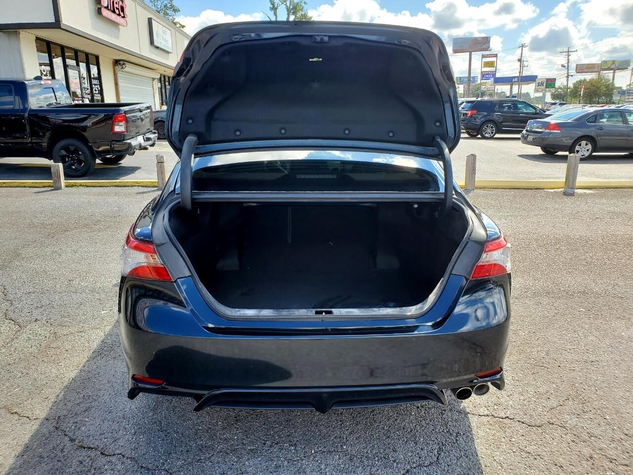 Toyota Camry XLE 2019
