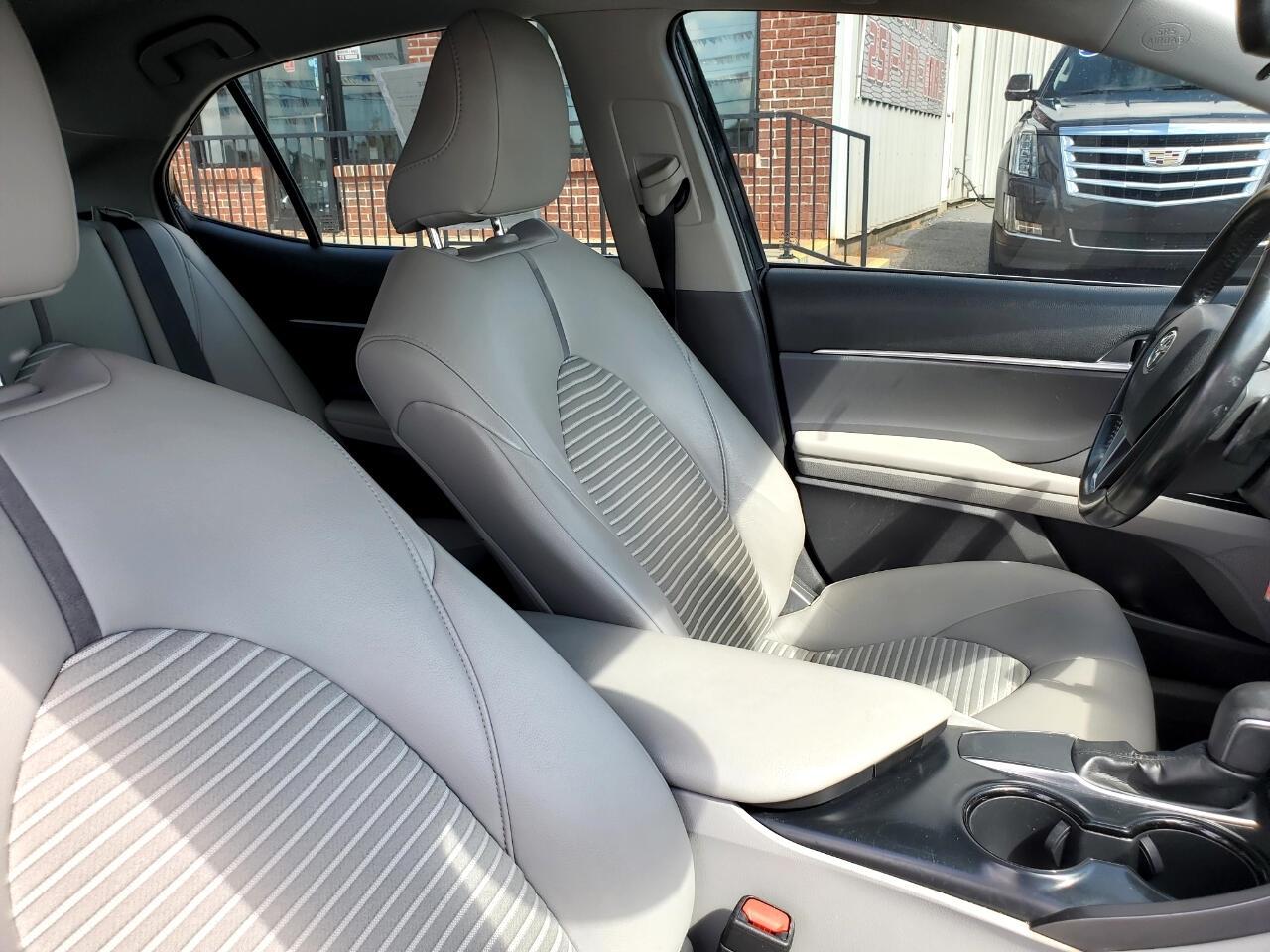 Toyota Camry XLE 2019