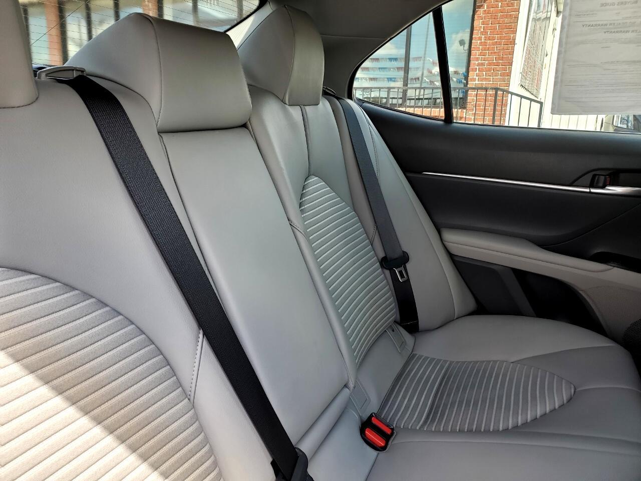 Toyota Camry XLE 2019