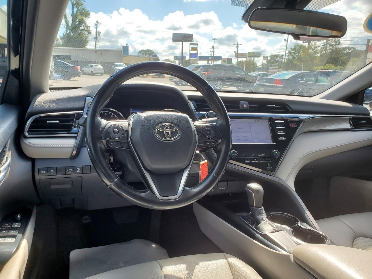 Toyota Camry XLE 2019