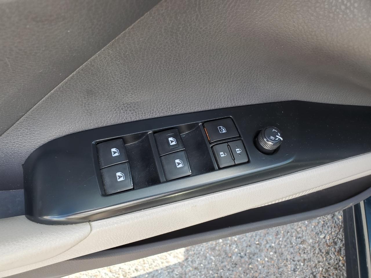 Toyota Camry XLE 2019
