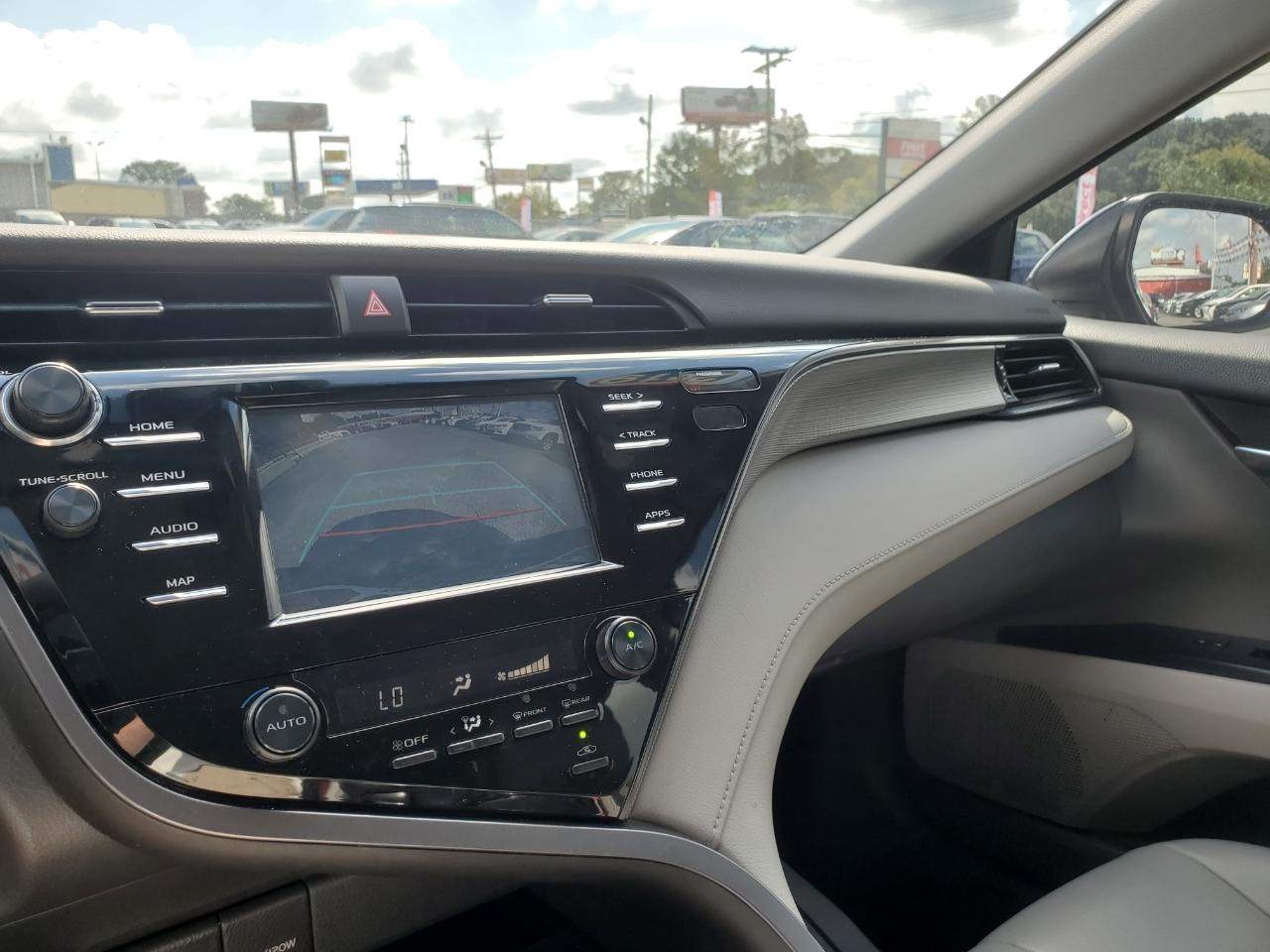 Toyota Camry XLE 2019