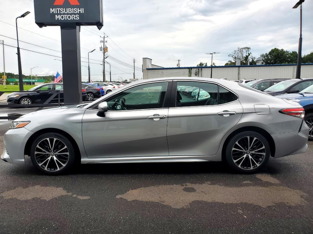 Toyota Camry XLE 2019