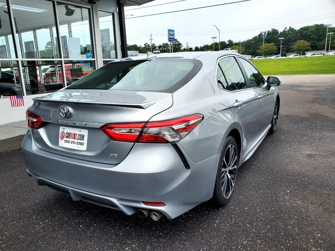 Toyota Camry XLE 2019