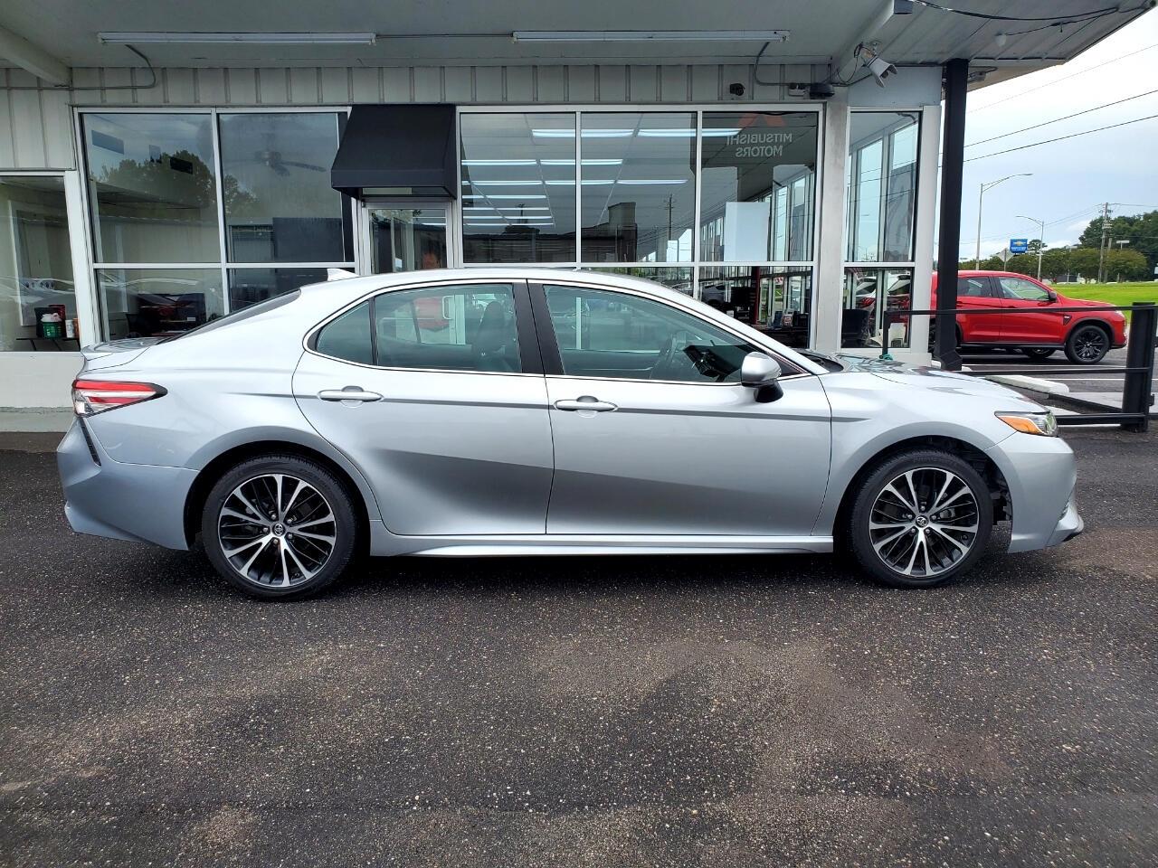 Toyota Camry XLE 2019