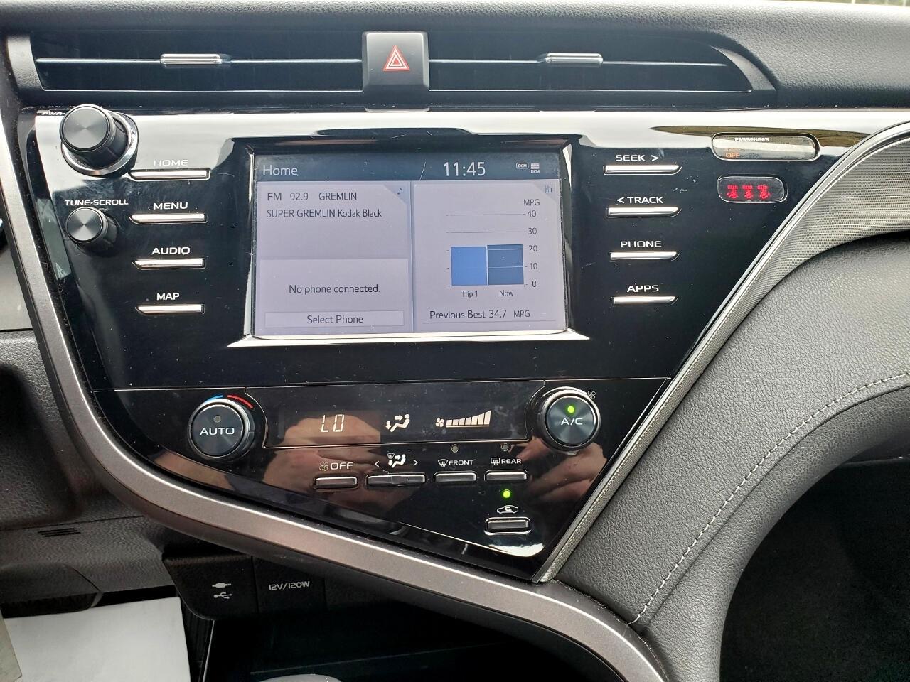 Toyota Camry XLE 2019