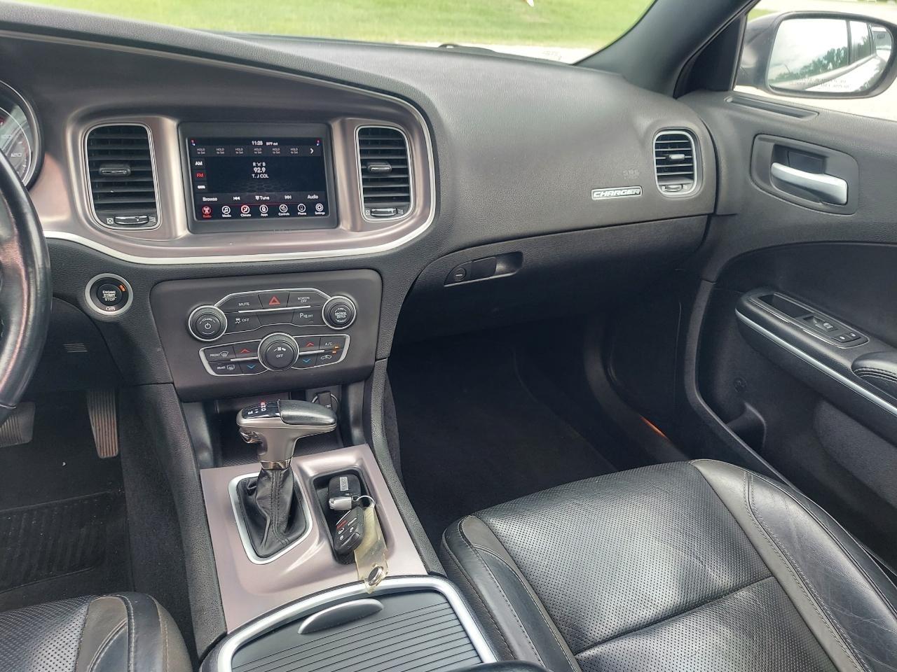 Dodge Charger SXT 2021