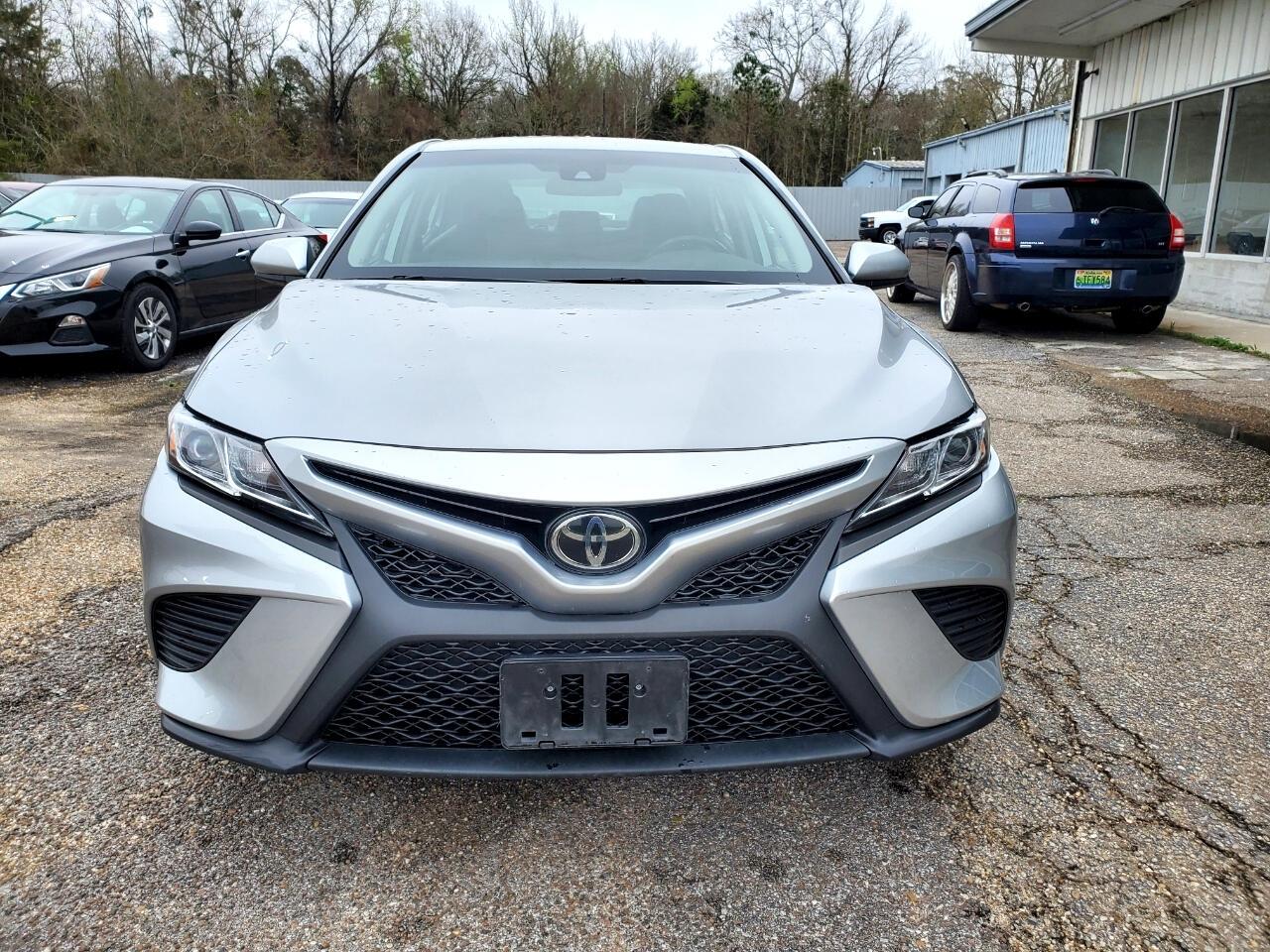 Toyota Camry SE 2019