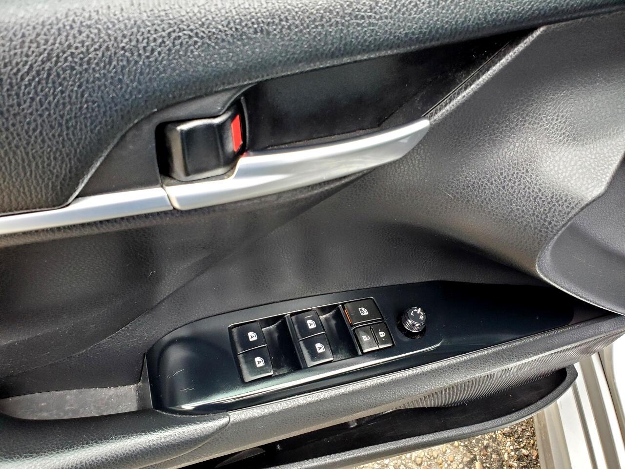 Toyota Camry SE 2019