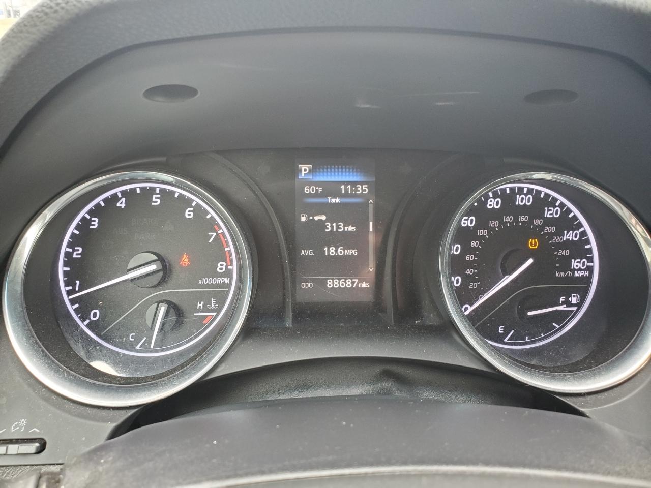 Toyota Camry SE 2019