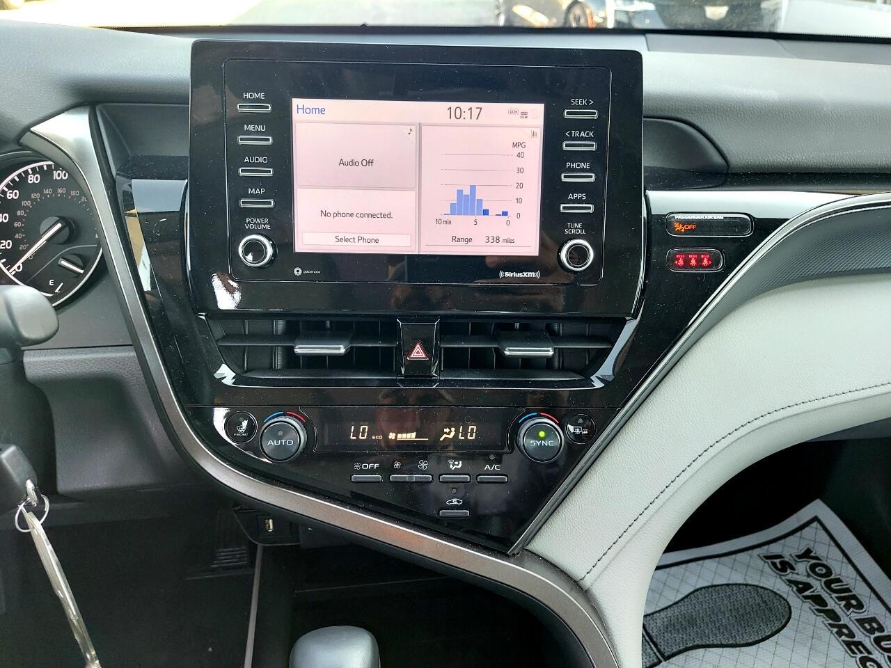 Toyota Camry SE 2022