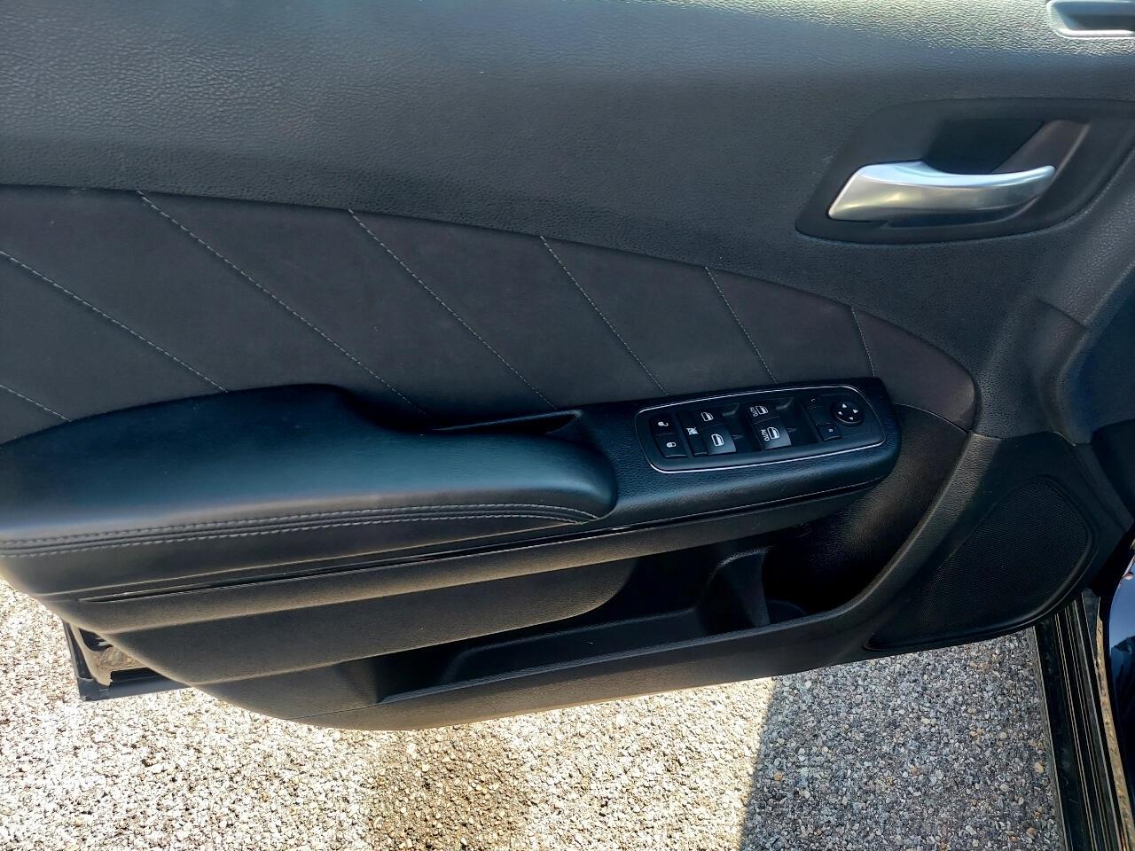 Dodge Charger SXT 2020