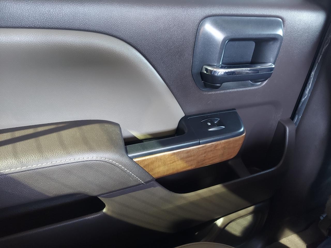 Chevrolet Silverado 1500 LTZ Crew Cab 2WD 2016