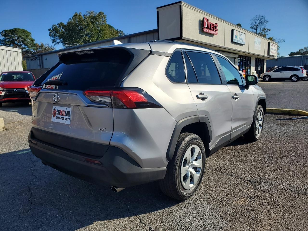 Toyota RAV4 LE 2020