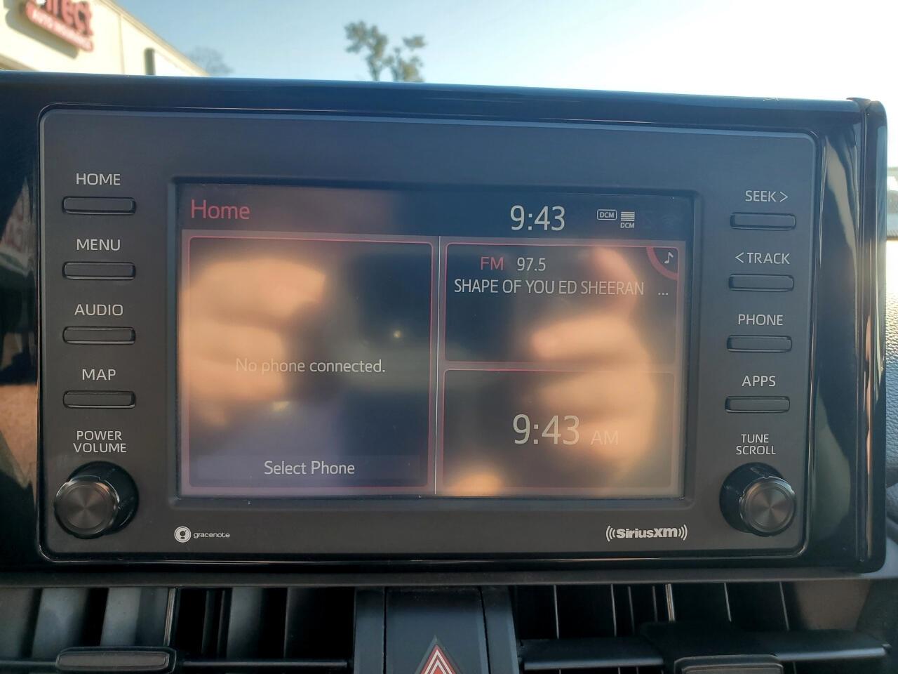 Toyota RAV4 LE 2020