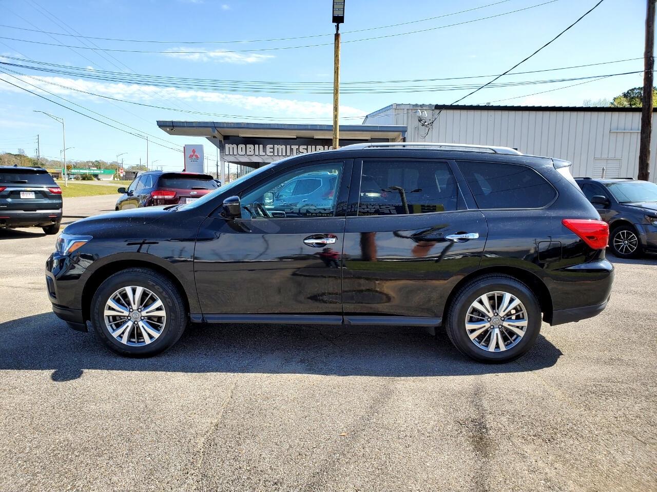 Nissan Pathfinder SV 4WD 2020