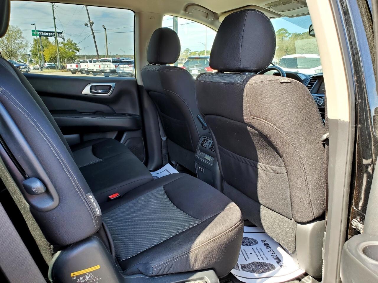 Nissan Pathfinder SV 4WD 2020