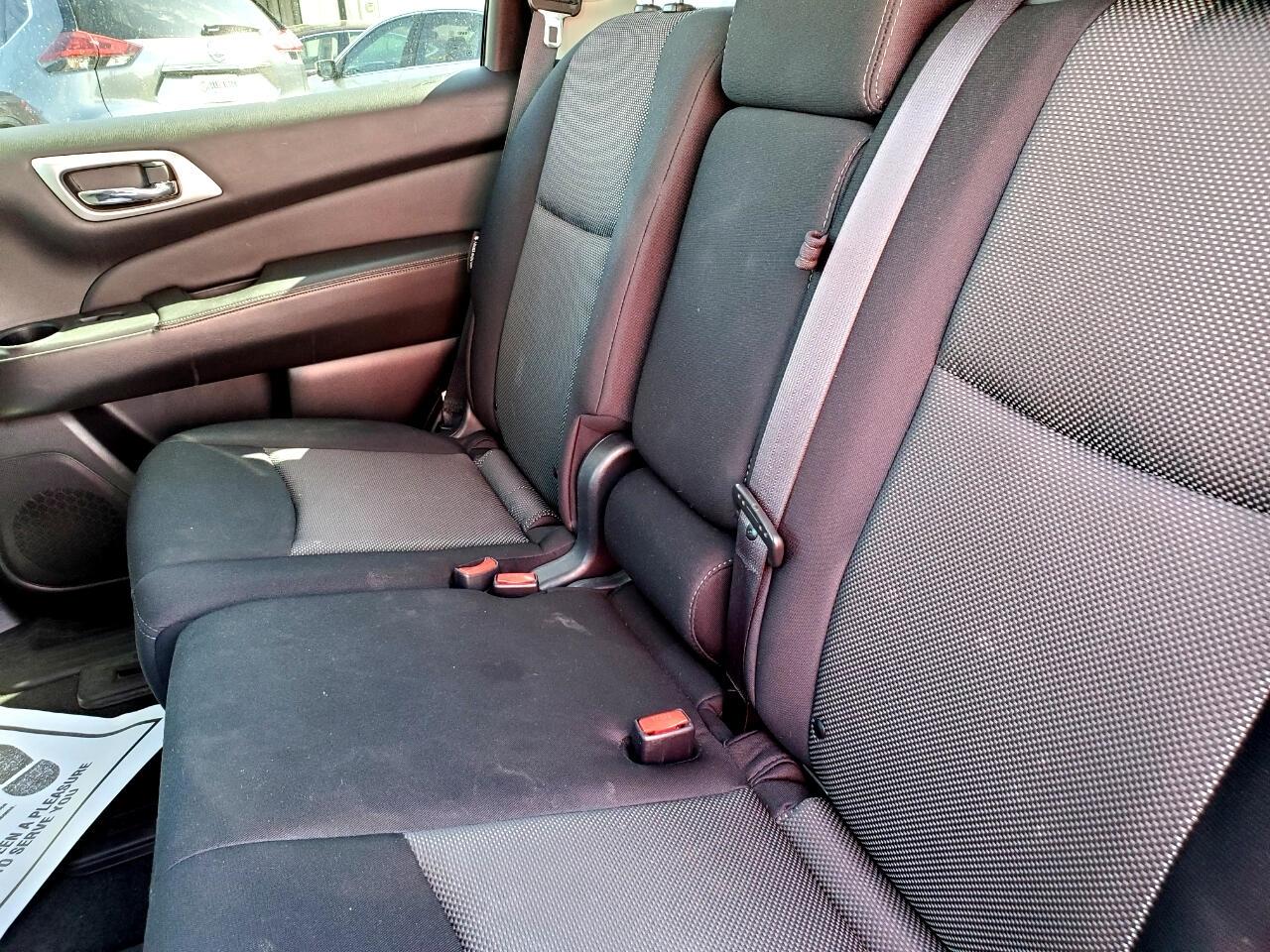 Nissan Pathfinder SV 4WD 2020