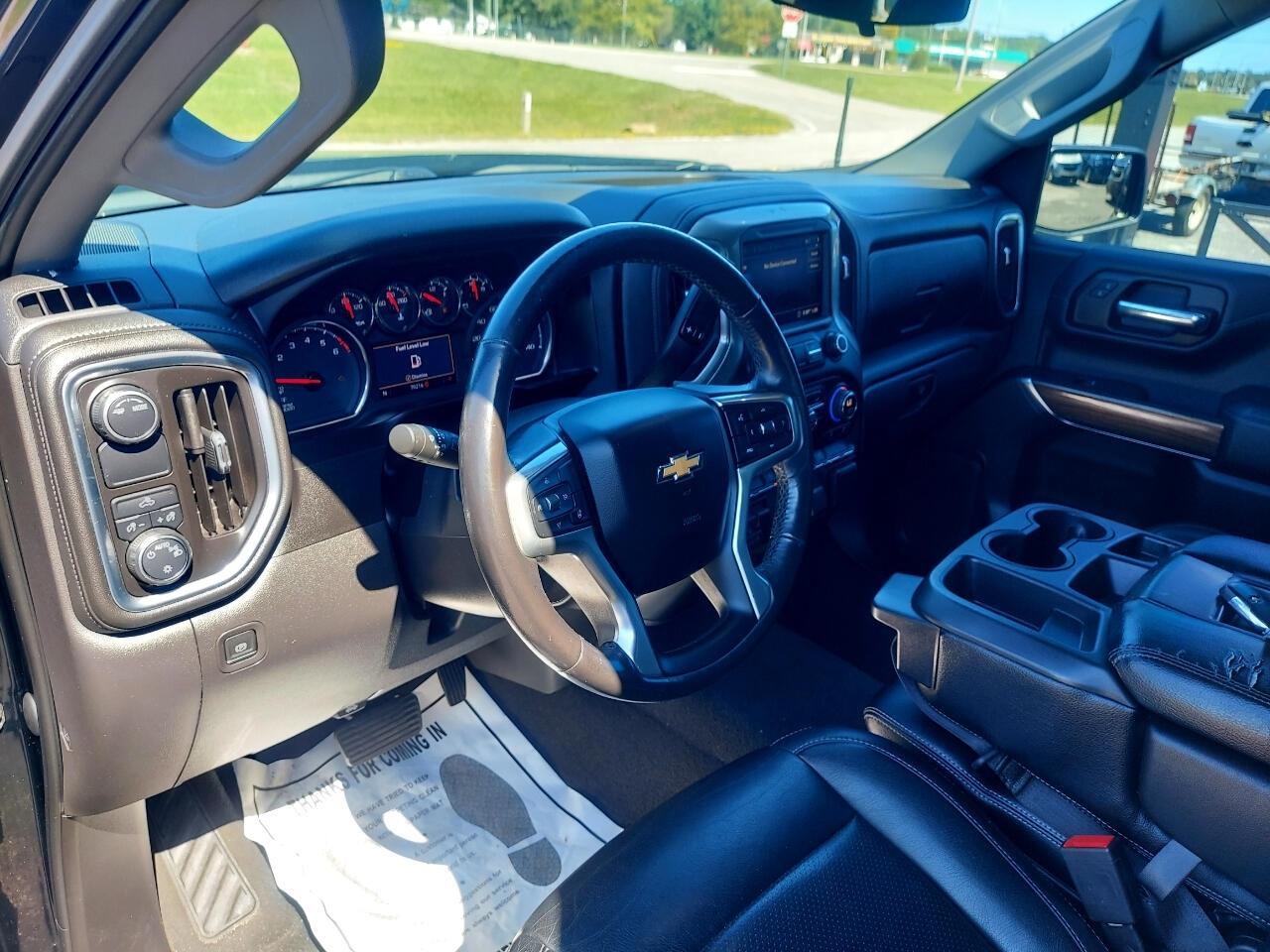 Chevrolet Silverado 1500 LT Crew Cab 2WD 2020