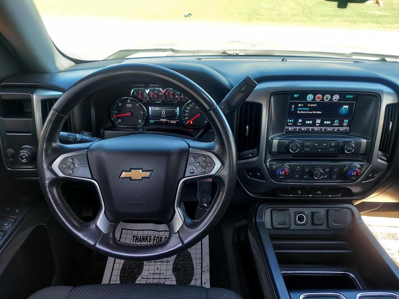 Chevrolet Silverado 1500 LT Crew Cab 2WD 2017