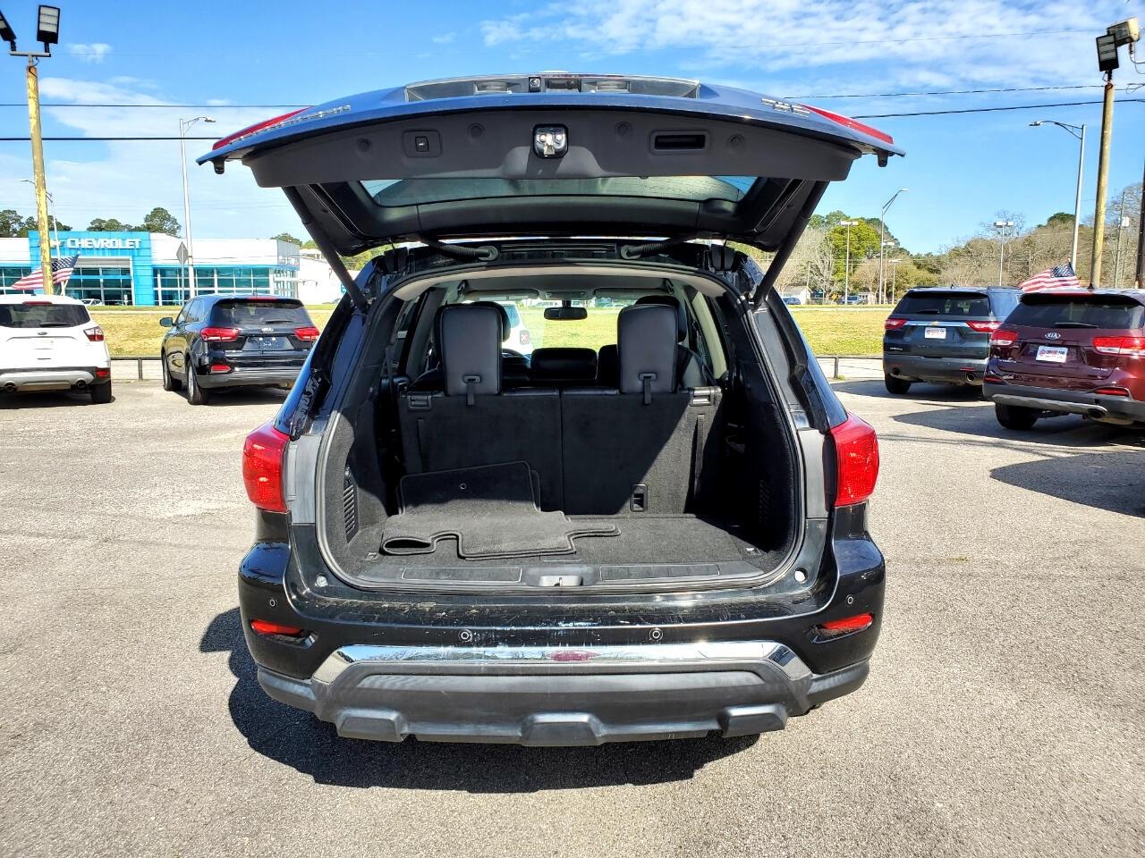 Nissan Pathfinder SL 4WD 2019