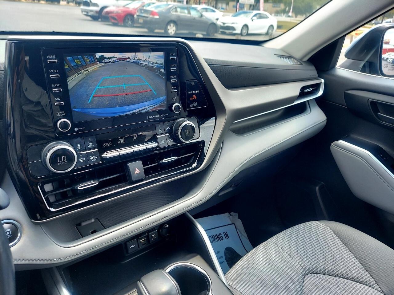Toyota Highlander LE AWD V6 2020
