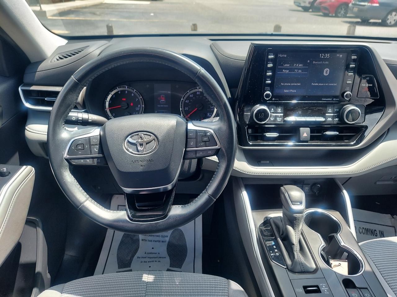 Toyota Highlander LE AWD V6 2020