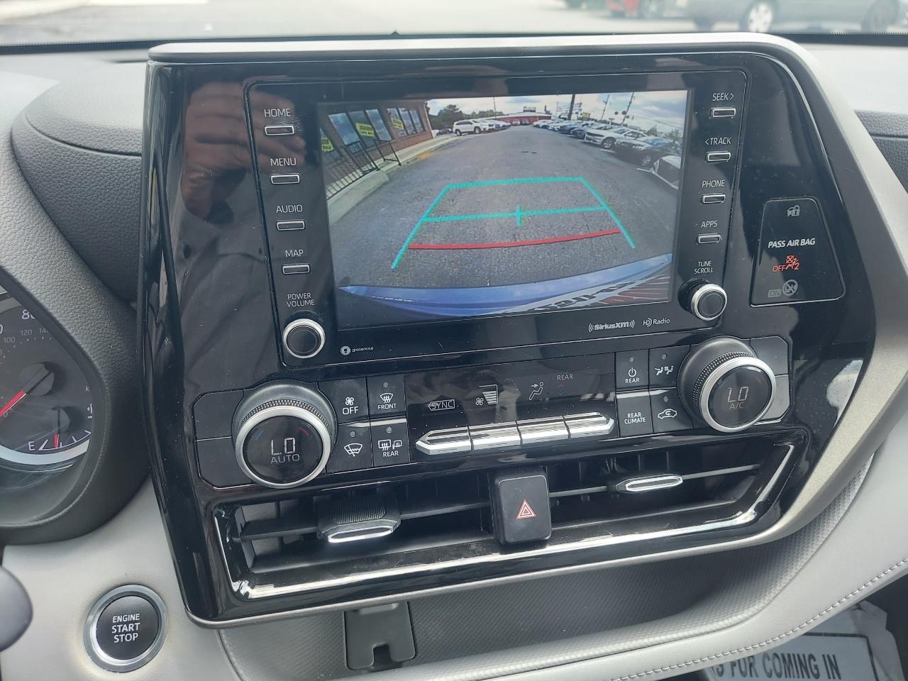 Toyota Highlander LE AWD V6 2020
