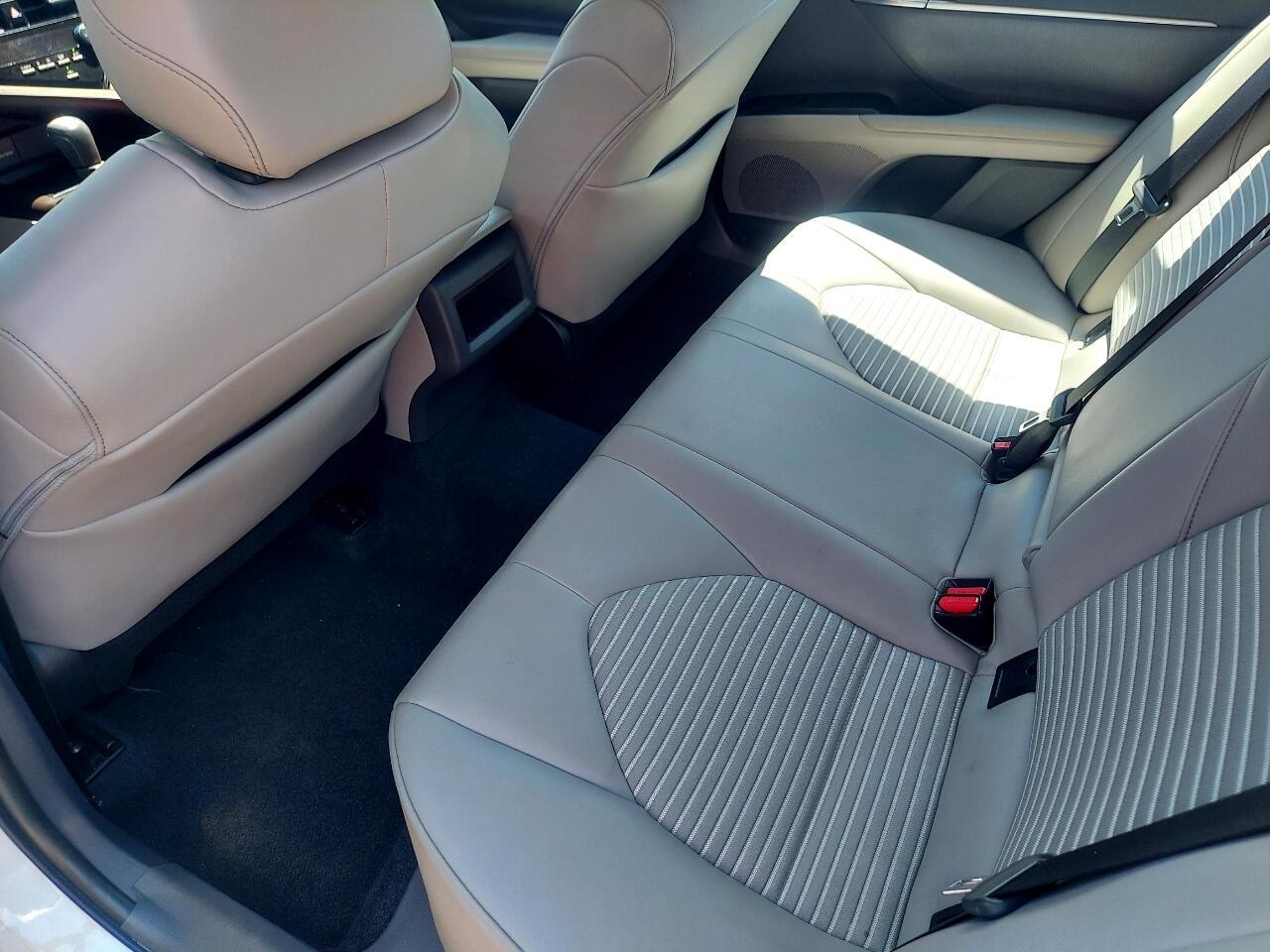 Toyota Camry SE 2022