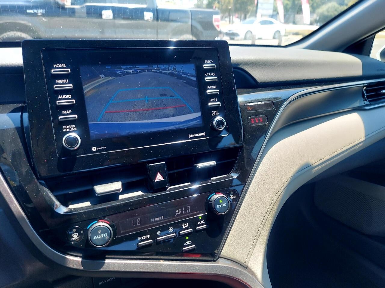 Toyota Camry SE 2022