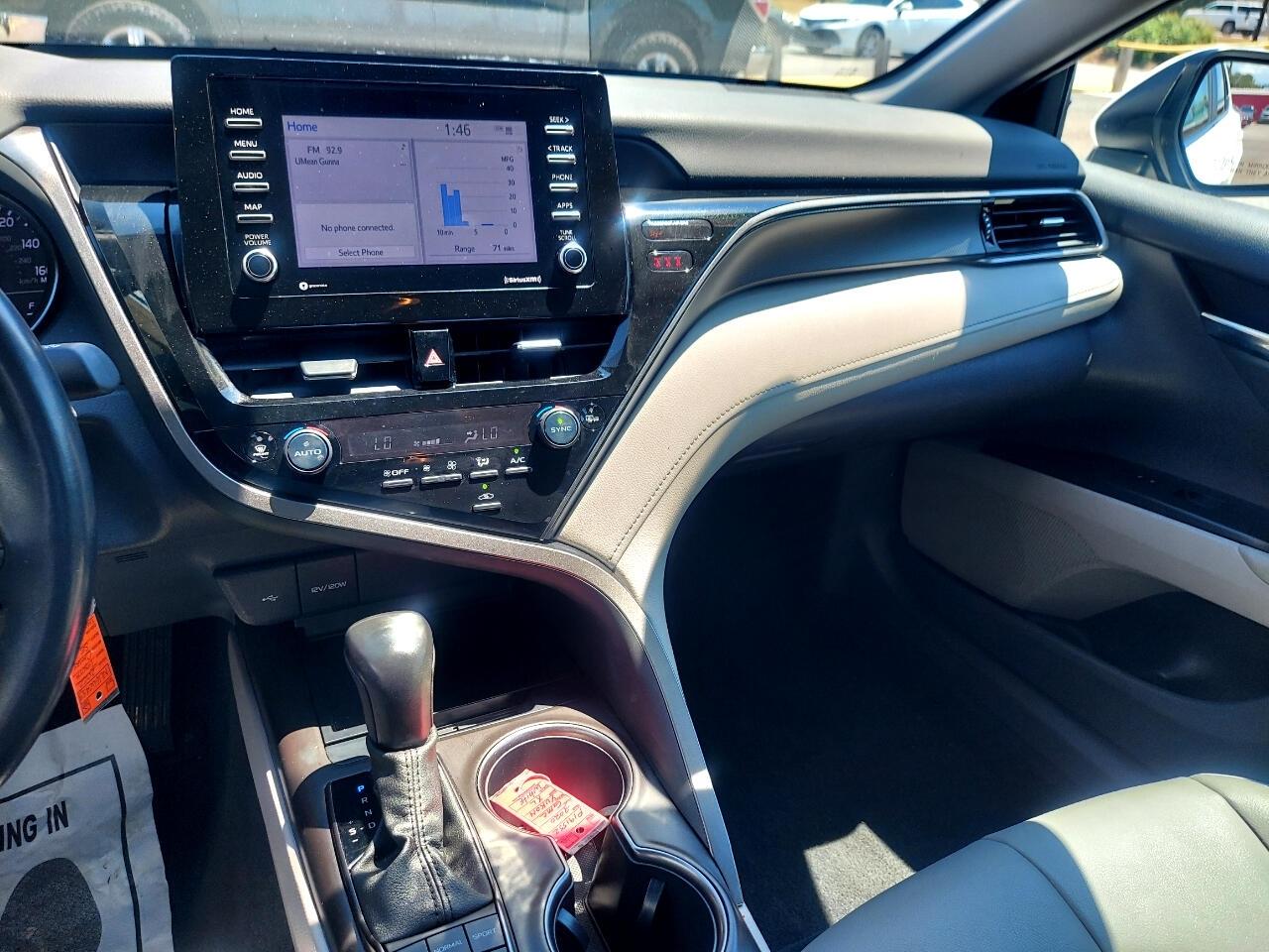 Toyota Camry SE 2022