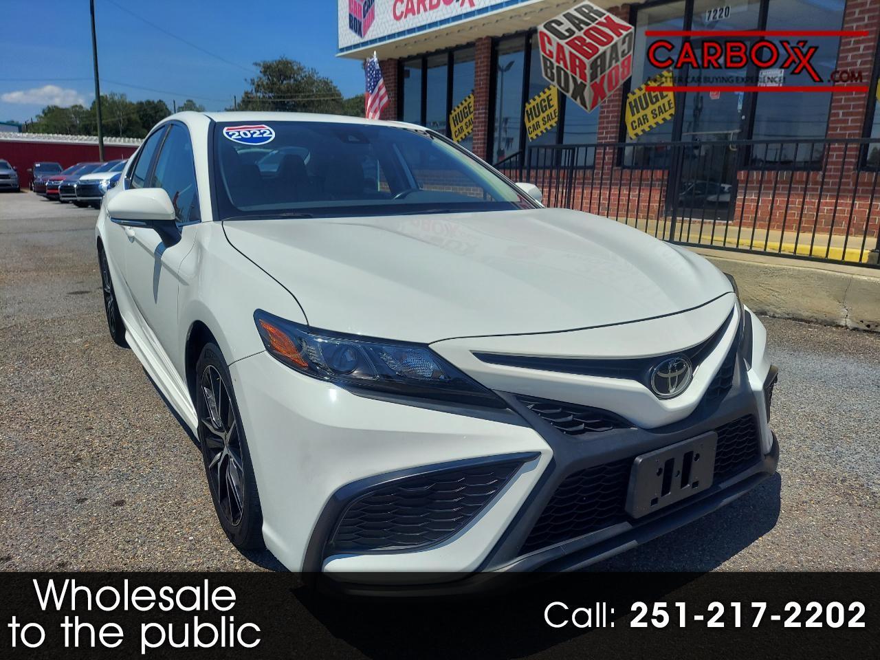 Toyota Camry SE 2022