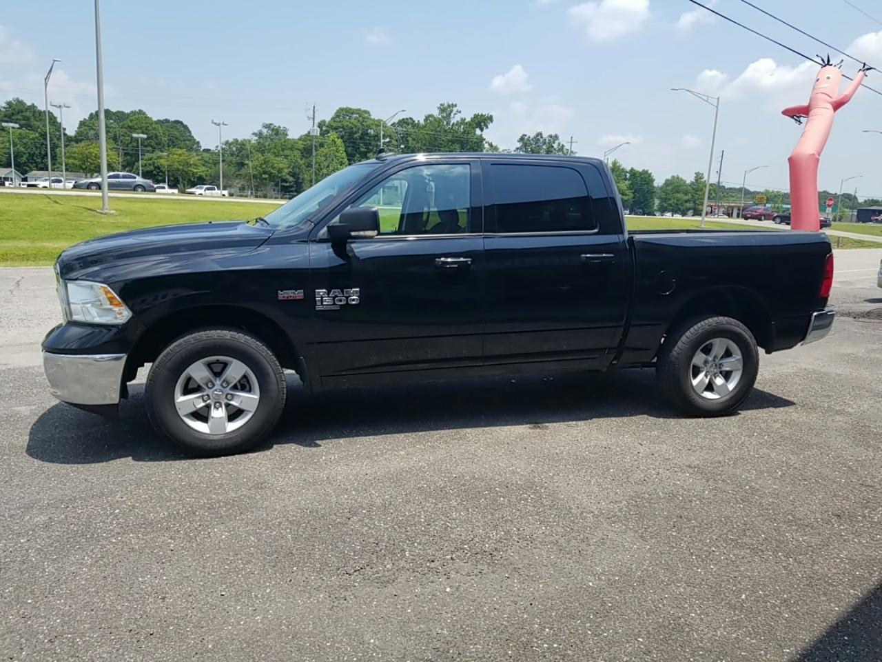 RAM 1500 Classic Tradesman Crew Cab SWB 4WD 2020