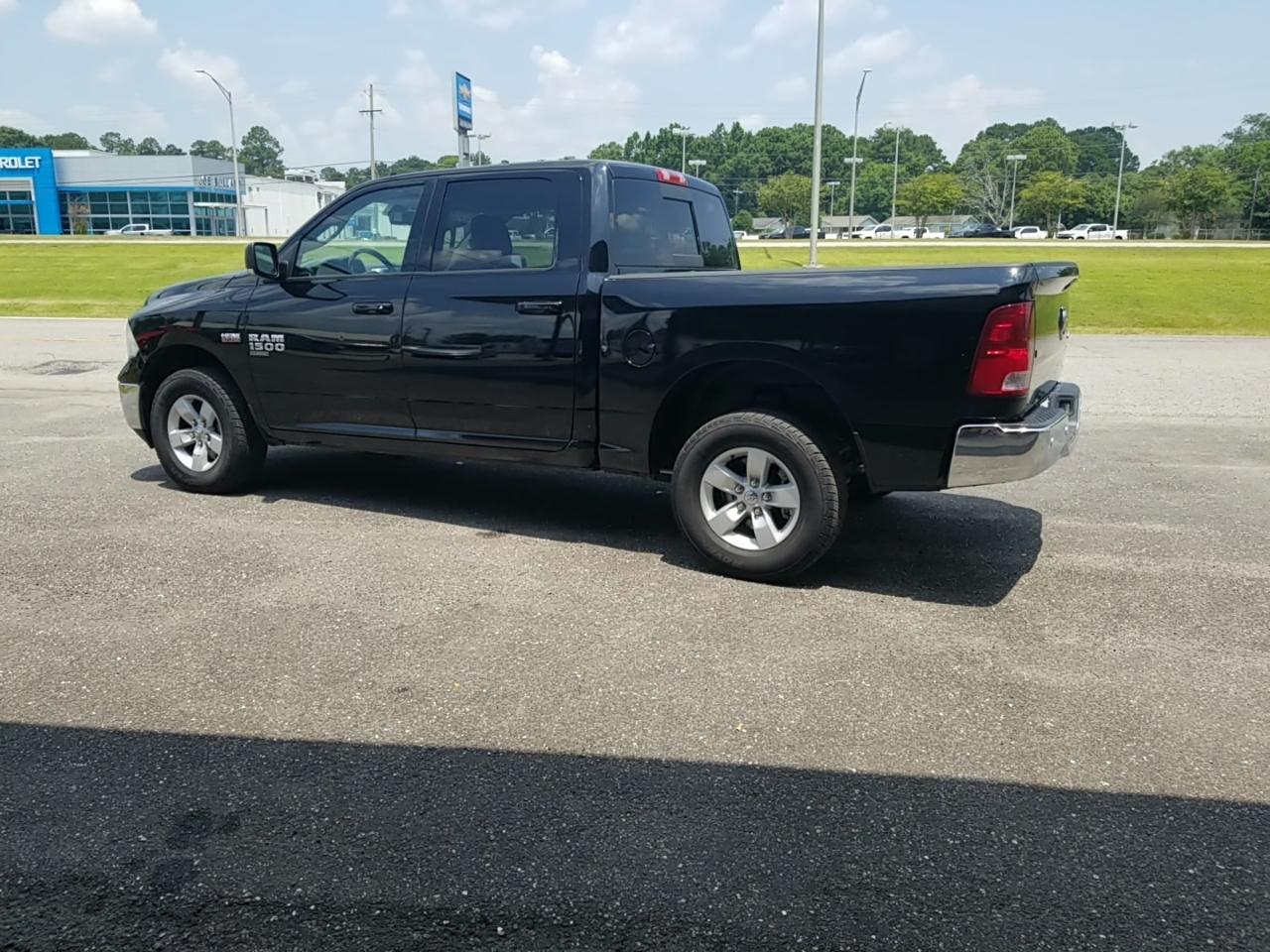 RAM 1500 Classic Tradesman Crew Cab SWB 4WD 2020