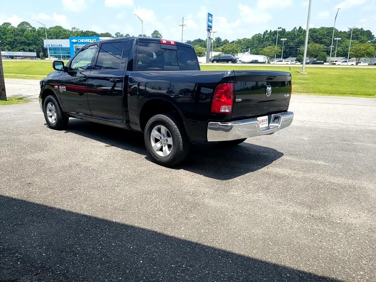 RAM 1500 Classic Tradesman Crew Cab SWB 4WD 2020