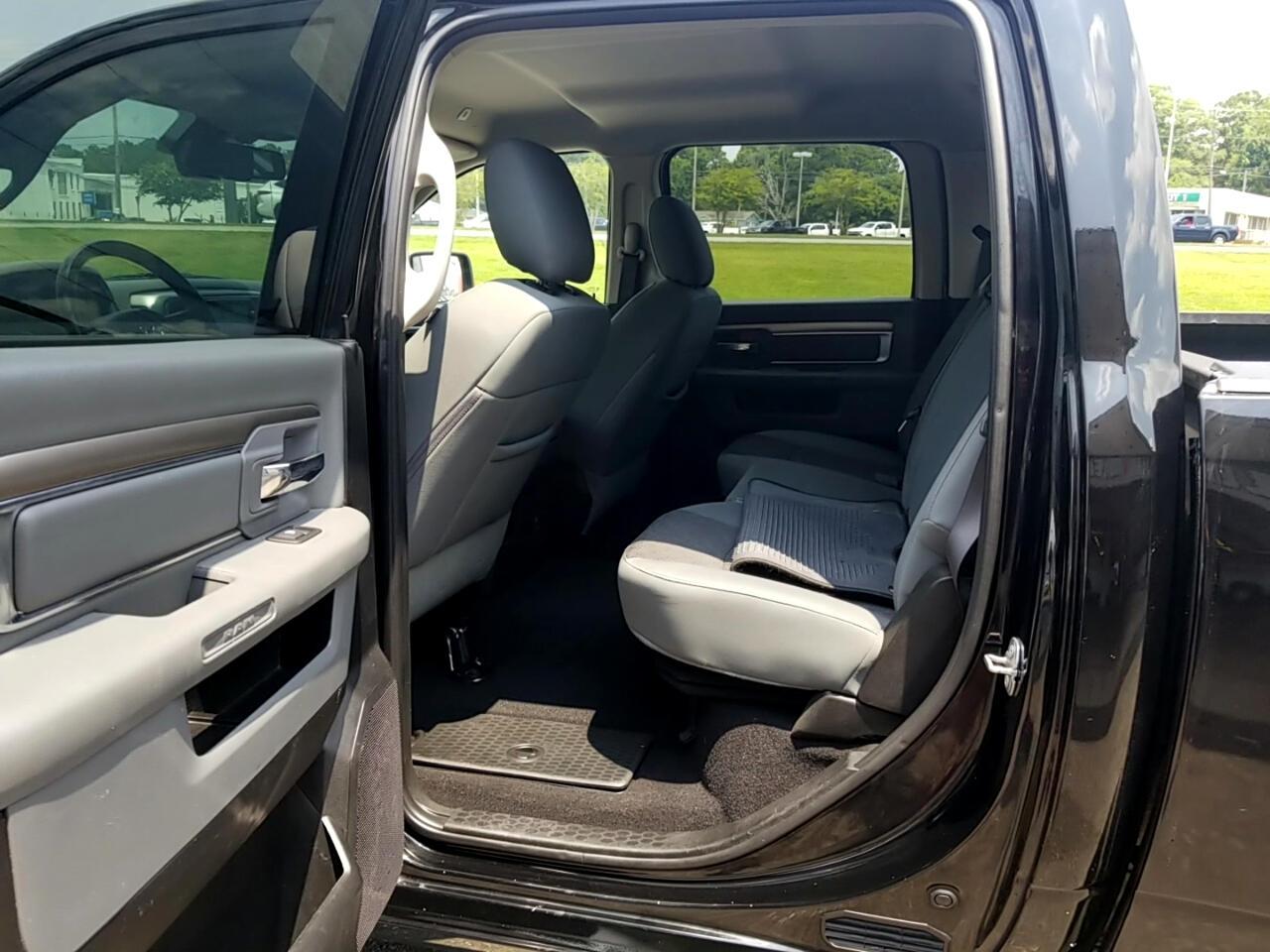 RAM 1500 Classic Tradesman Crew Cab SWB 4WD 2020