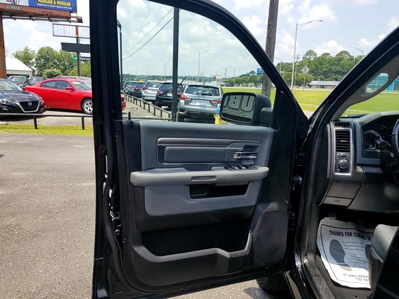 RAM 1500 Classic Tradesman Crew Cab SWB 4WD 2020