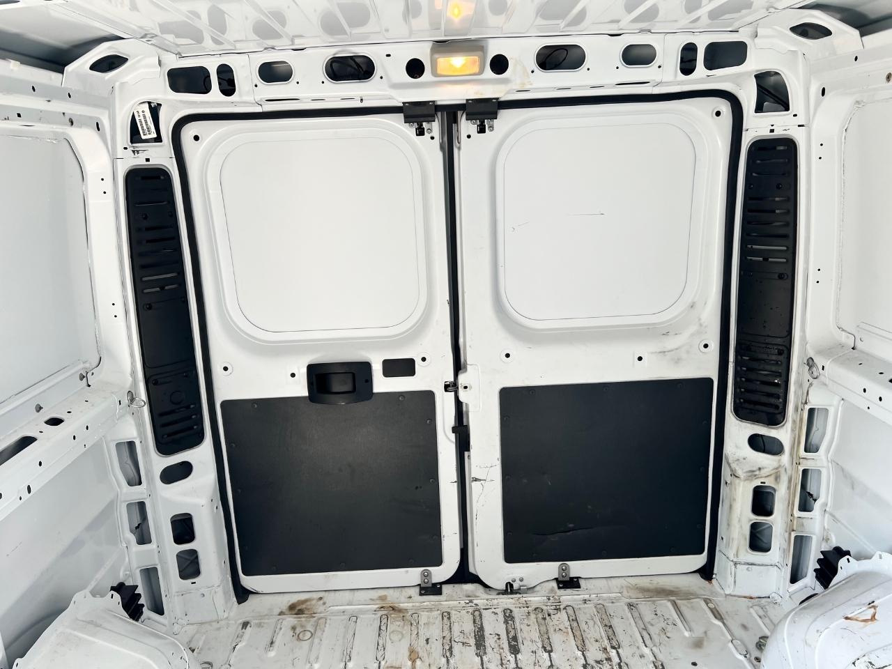 RAM Promaster 1500 Low Roof 136-in. WB 2021