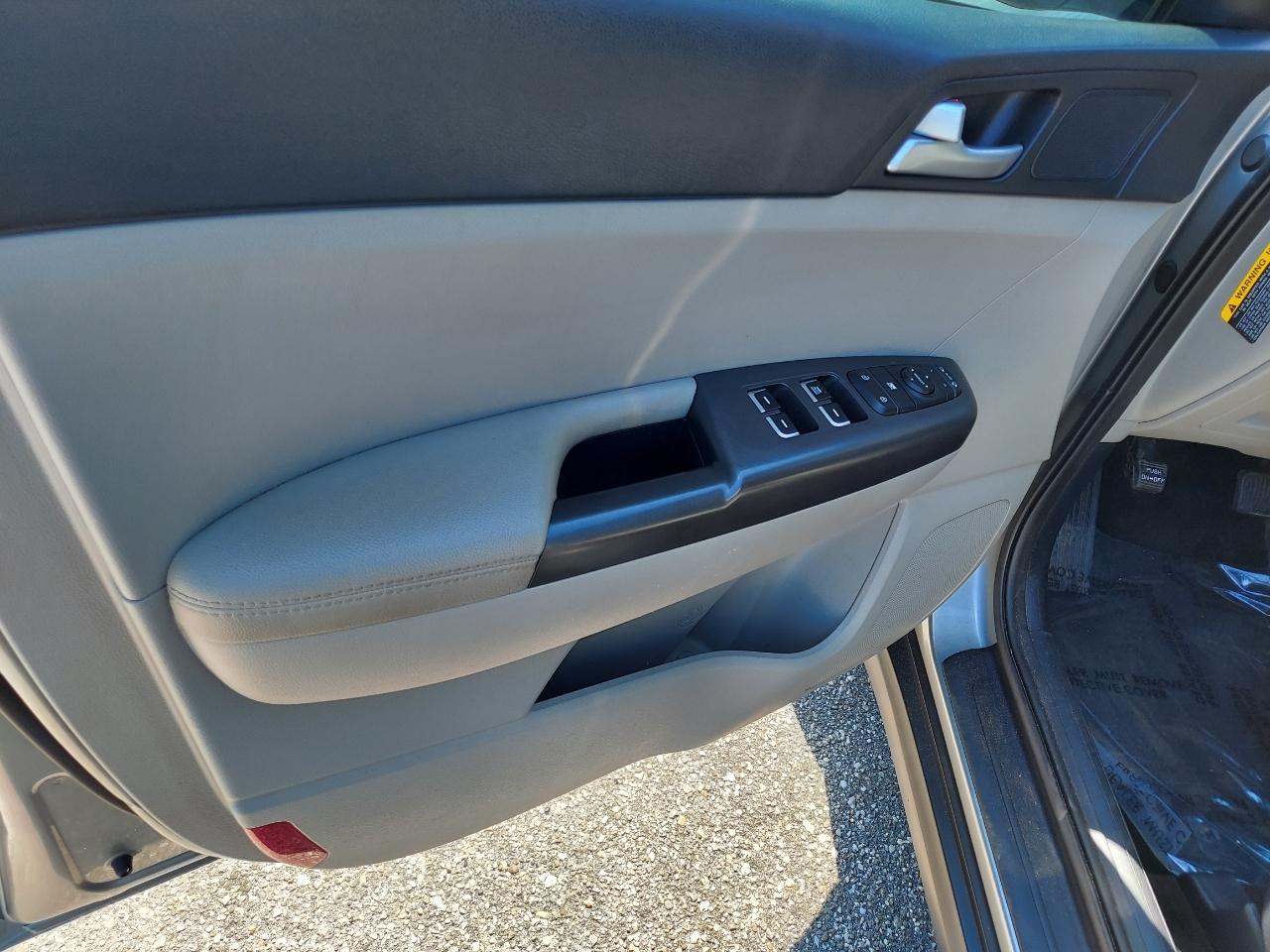 Kia Sportage LX FWD 2021