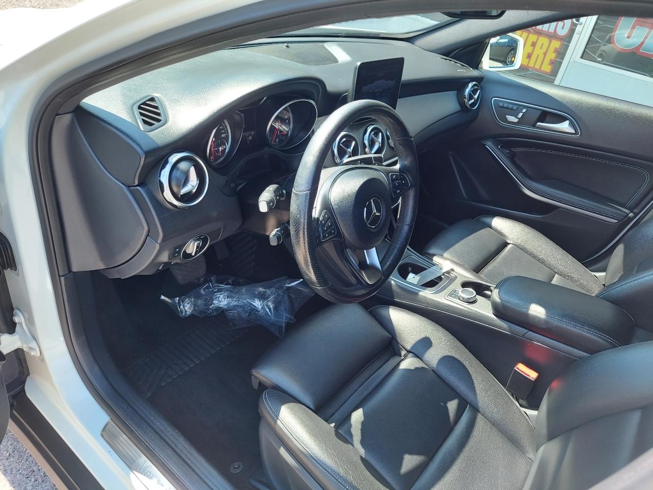 Mercedes-Benz GLA-Class GLA250 2019