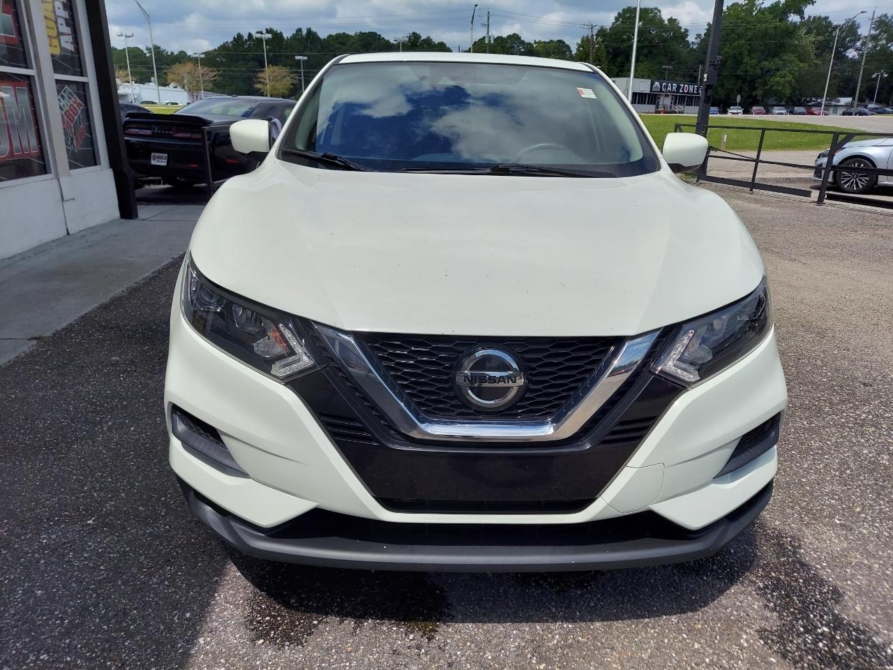 Nissan Rogue Sport S 2022